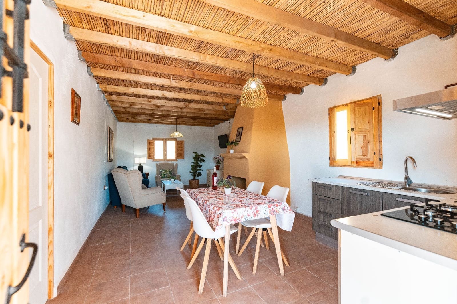 3 soveværelse Finca/Landehus til salg i Somontin med garage - € 140.000 (Ref: 5841232)