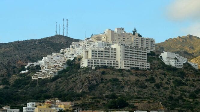 147 makuuhuone Hotelli myytävänä paikassa Mojacar mukana uima-altaan - 2 500 000 € (Ref: 6406444)