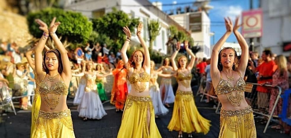 104 sypialnia Hotel na sprzedaż w Mojacar z basenem garażem - 12 500 000 € (Ref: 7570419)