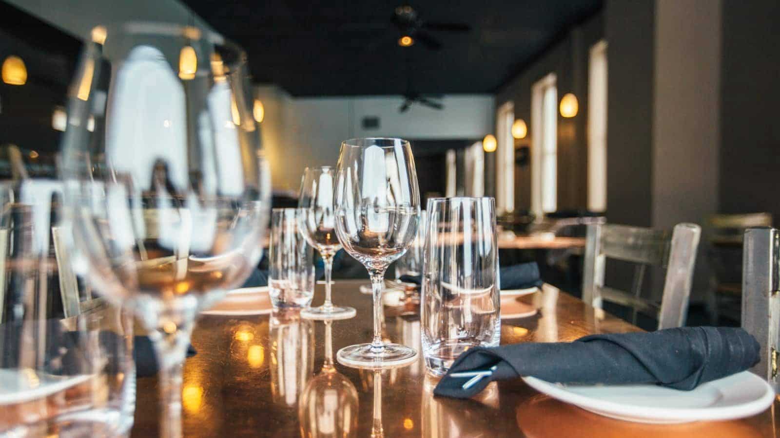 104 sypialnia Hotel na sprzedaż w Mojacar z basenem garażem - 12 500 000 € (Ref: 7570419)