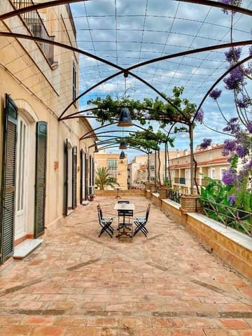 4 Zimmer Villa zu verkaufen in Cuevas del Almanzora mit Pool Garage - 890.000 € (Ref: 7962964)