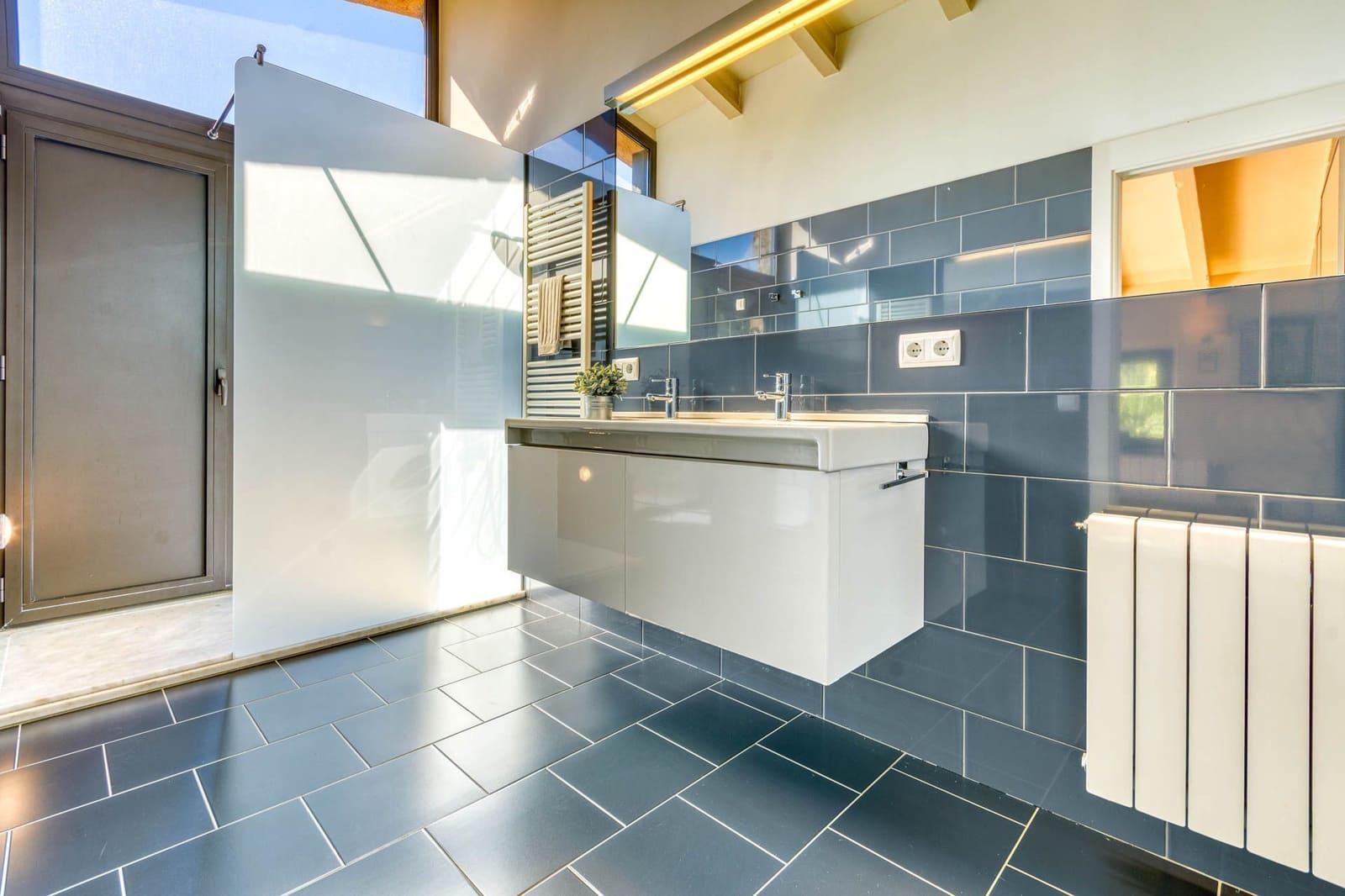 6 soverom Villa til salgs i Boadella i les Escaules med svømmebasseng garasje - € 1 800 000 (Ref: 8691693)