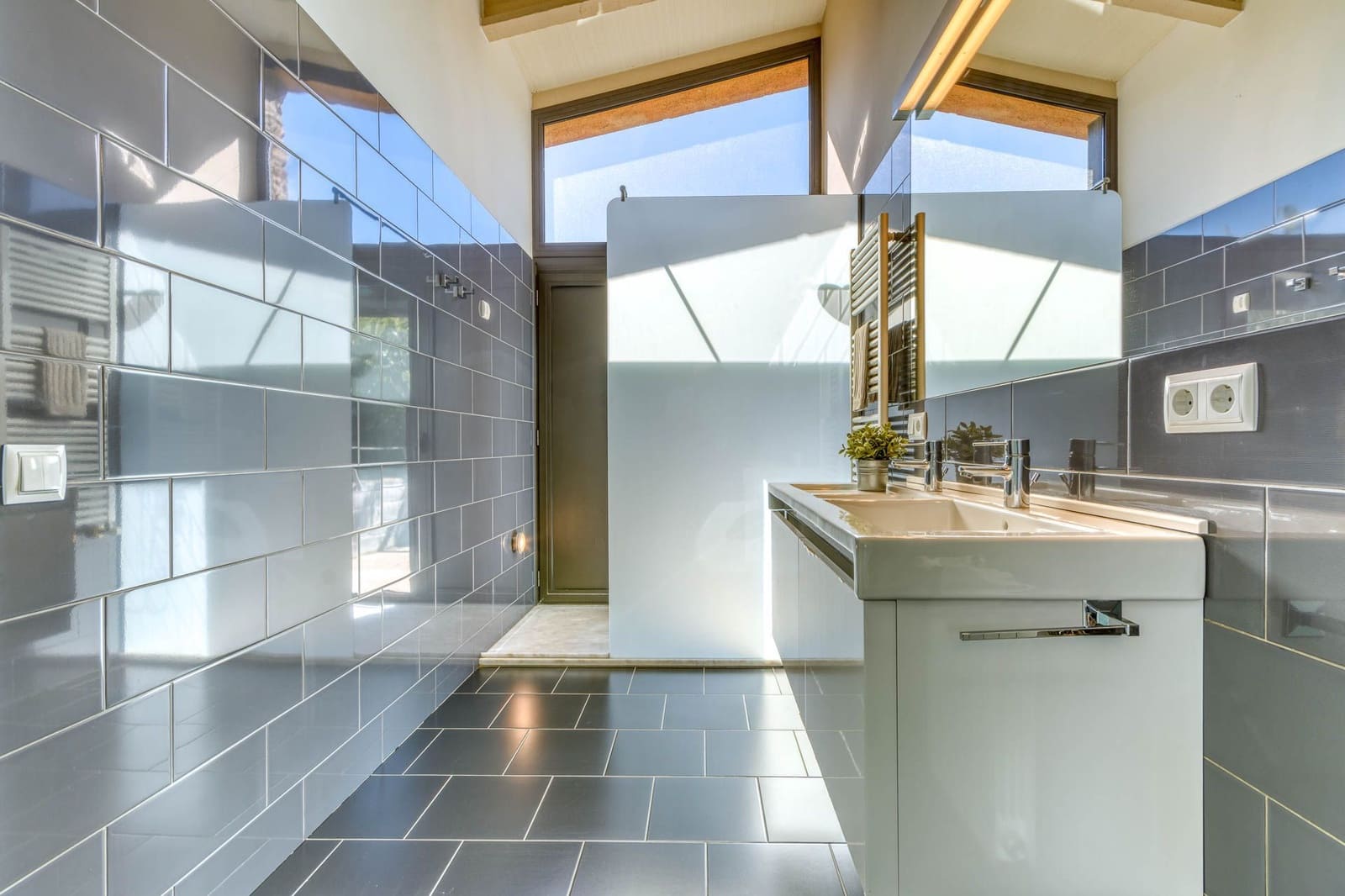 6 soverom Villa til salgs i Boadella i les Escaules med svømmebasseng garasje - € 1 800 000 (Ref: 8691693)