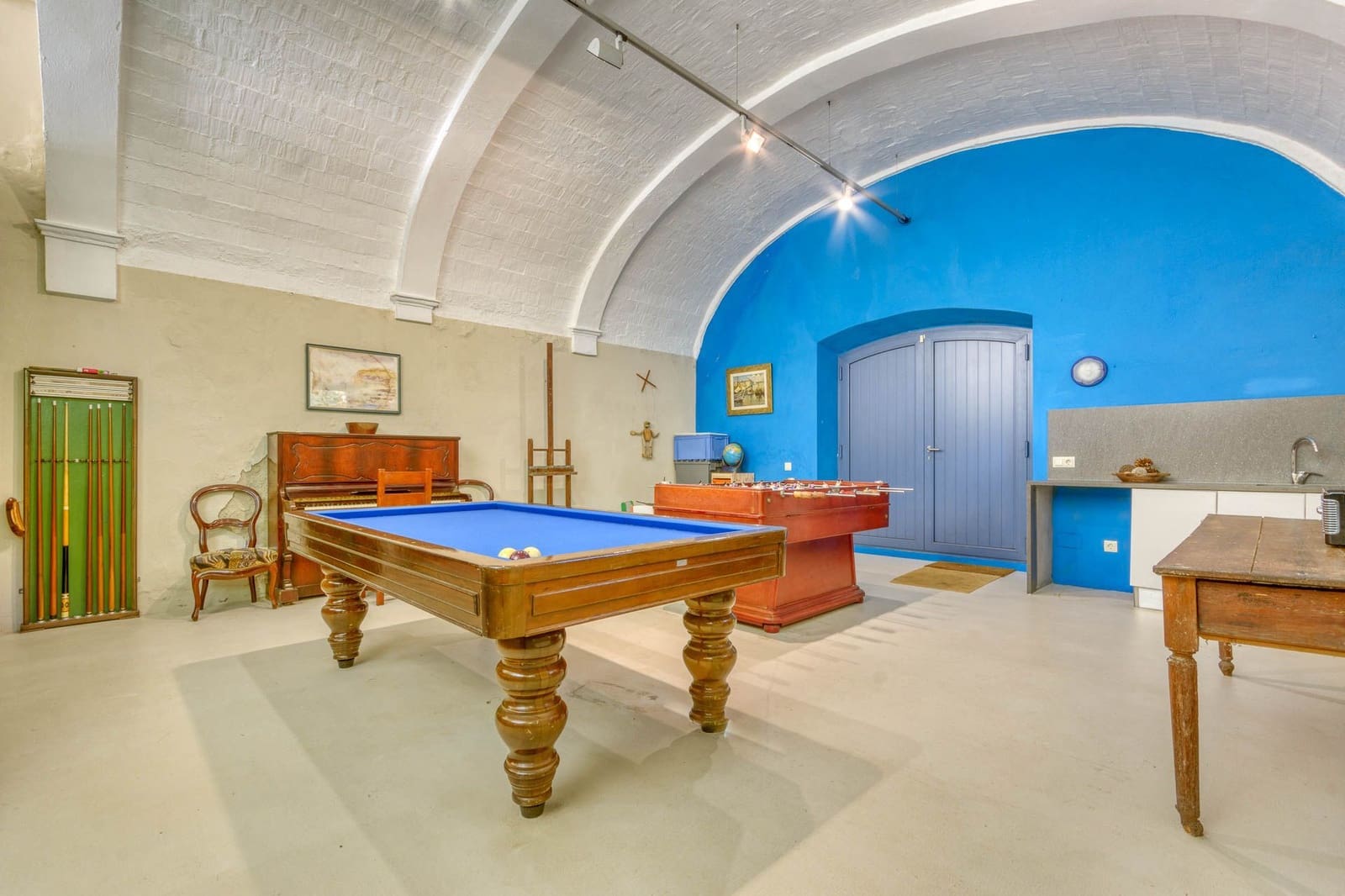 6 soverom Villa til salgs i Boadella i les Escaules med svømmebasseng garasje - € 1 800 000 (Ref: 8691693)