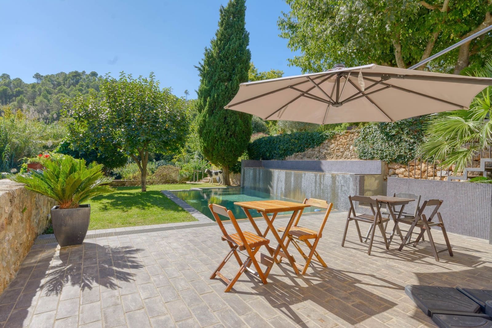 6 soverom Villa til salgs i Boadella i les Escaules med svømmebasseng garasje - € 1 800 000 (Ref: 8691693)