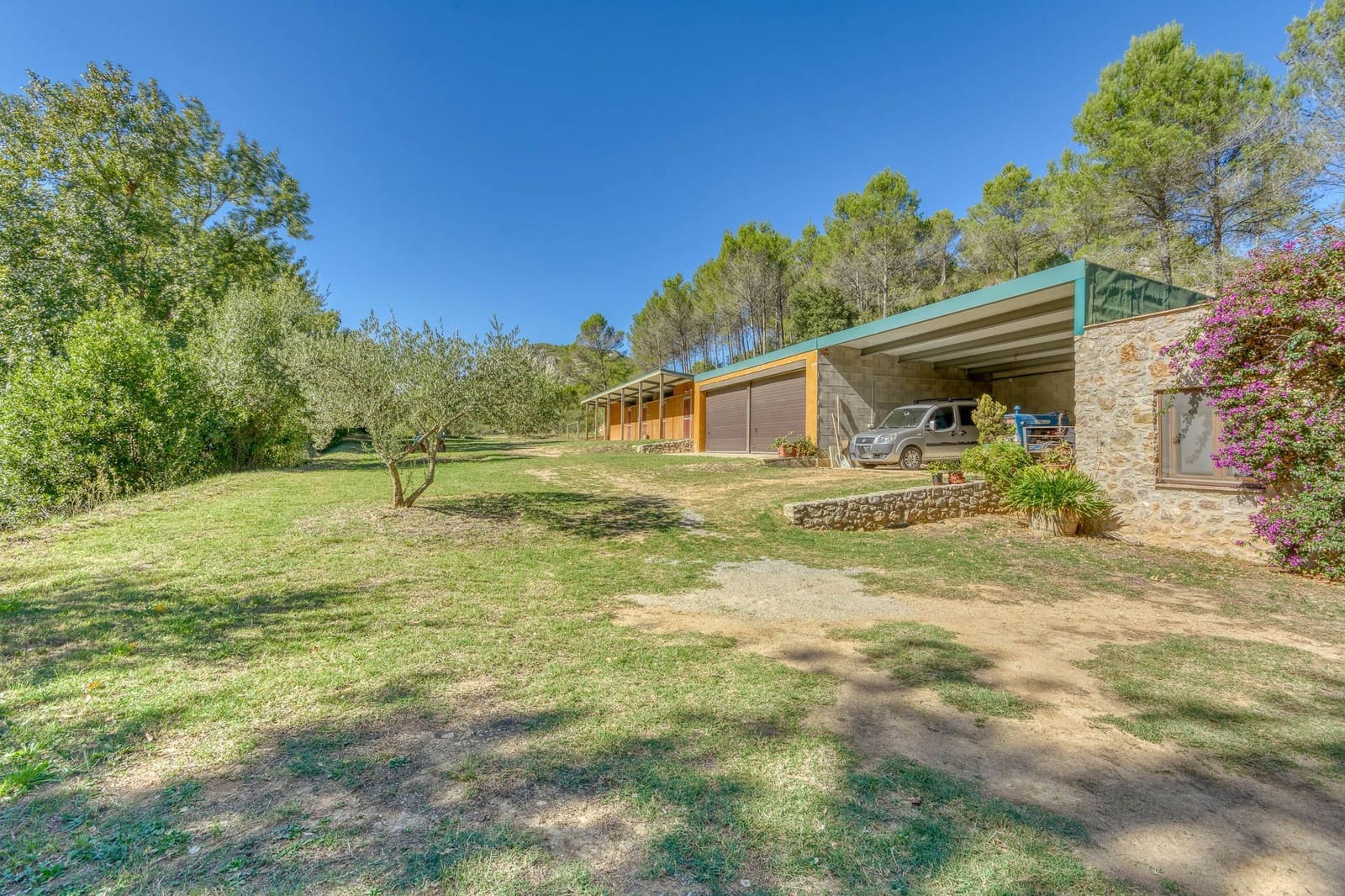 6 soverom Villa til salgs i Boadella i les Escaules med svømmebasseng garasje - € 1 800 000 (Ref: 8691693)