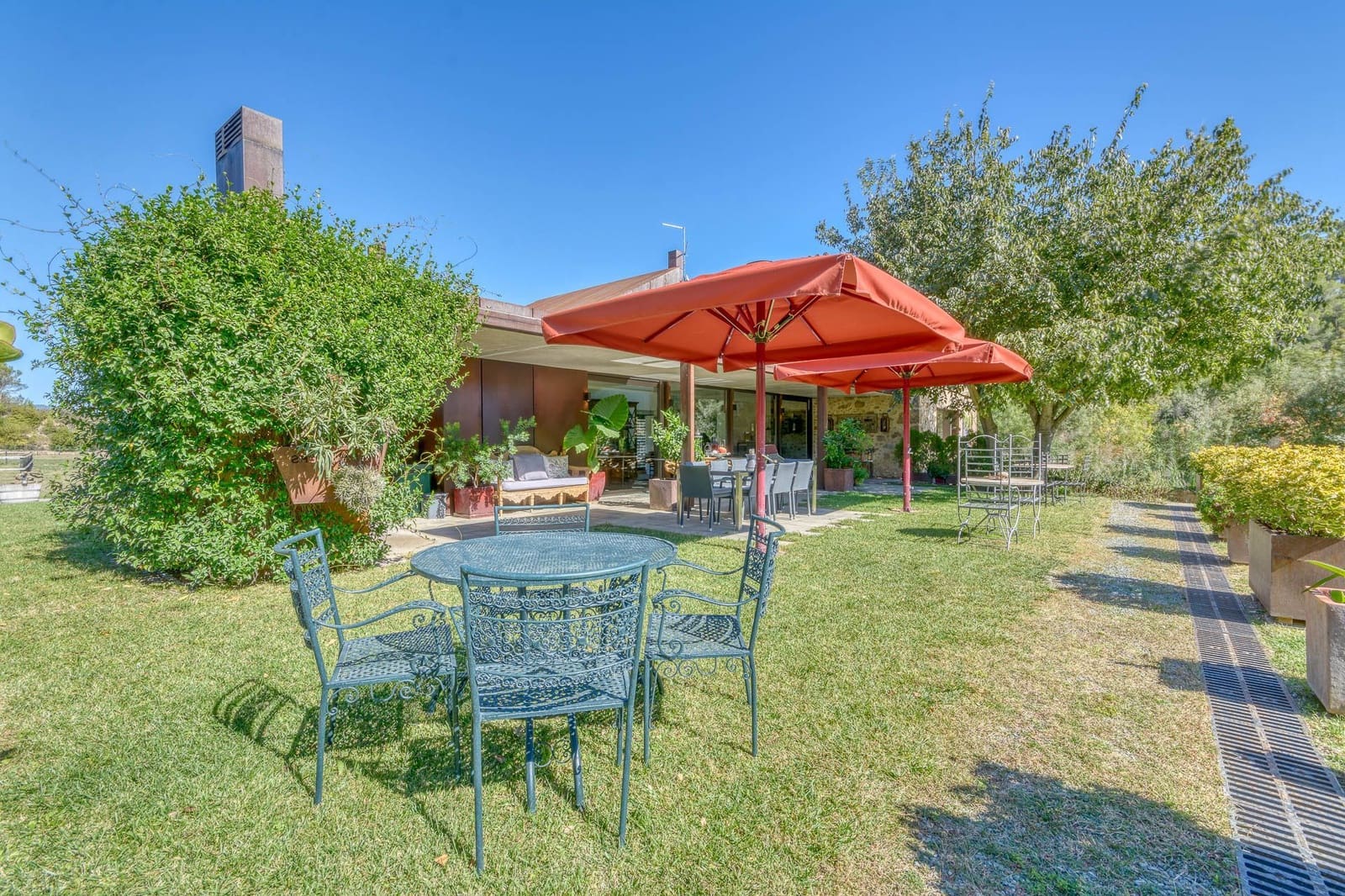 6 soverom Villa til salgs i Boadella i les Escaules med svømmebasseng garasje - € 1 800 000 (Ref: 8691693)