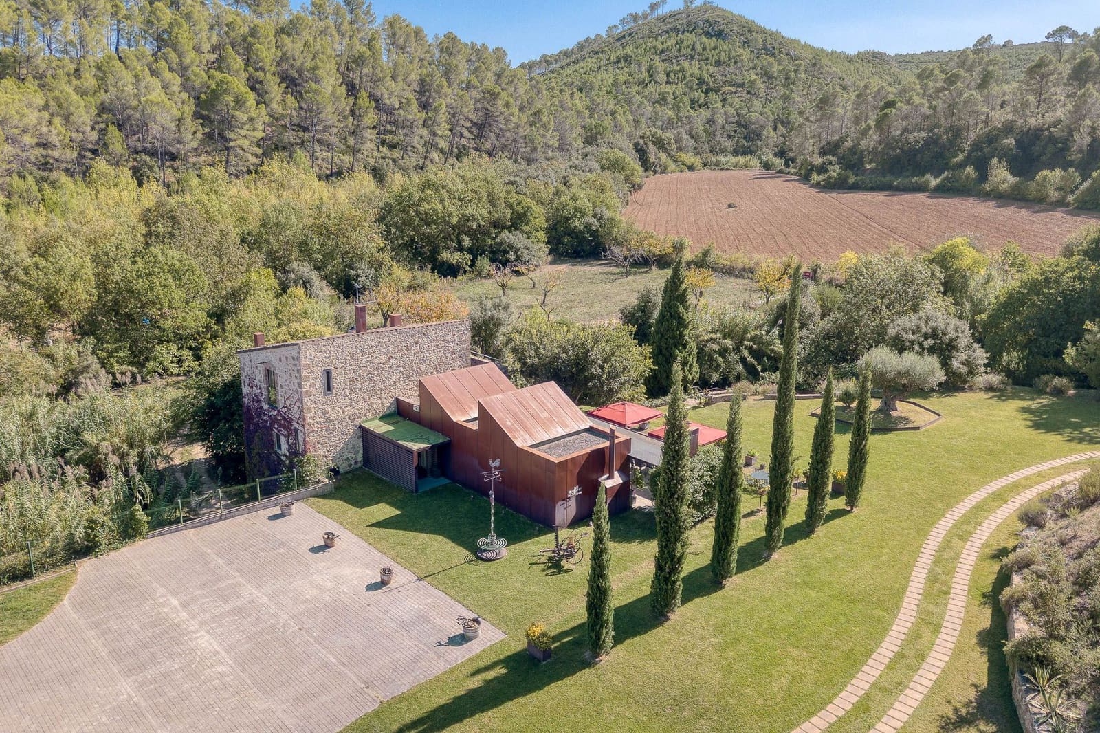 6 soverom Villa til salgs i Boadella i les Escaules med svømmebasseng garasje - € 1 800 000 (Ref: 8691693)