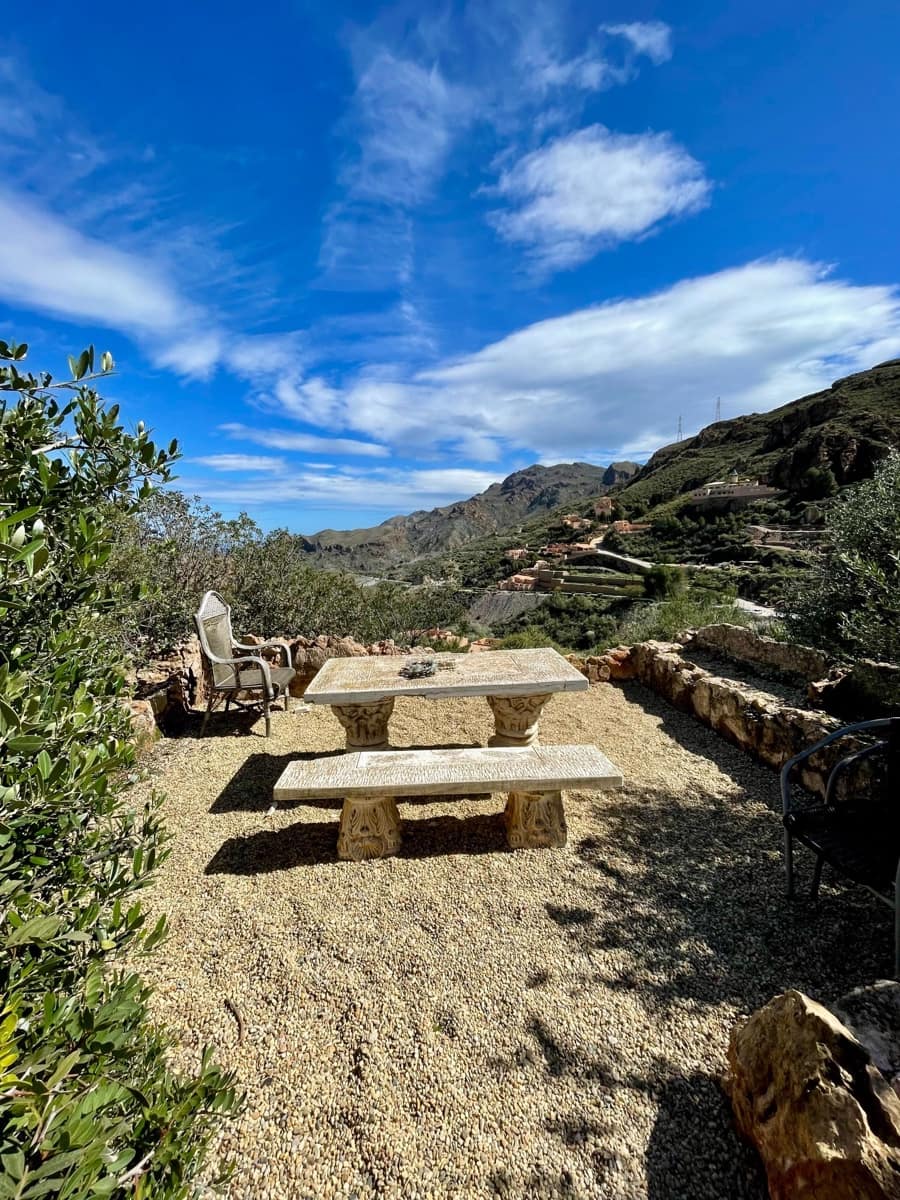 Erhverv til salg i Turre med garage - € 550.000 (Ref: 8866887)