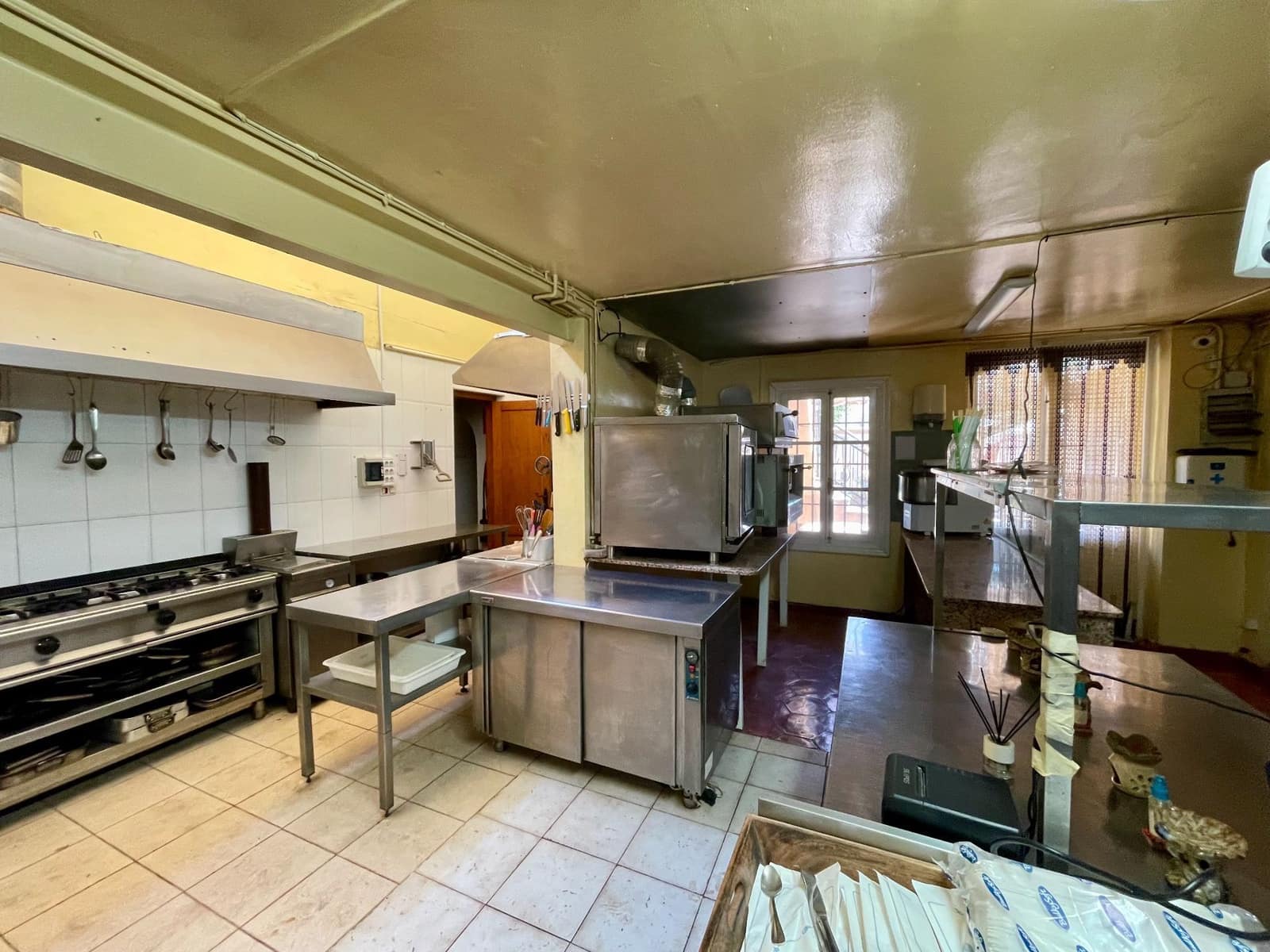 Erhverv til salg i Turre med garage - € 550.000 (Ref: 8866887)