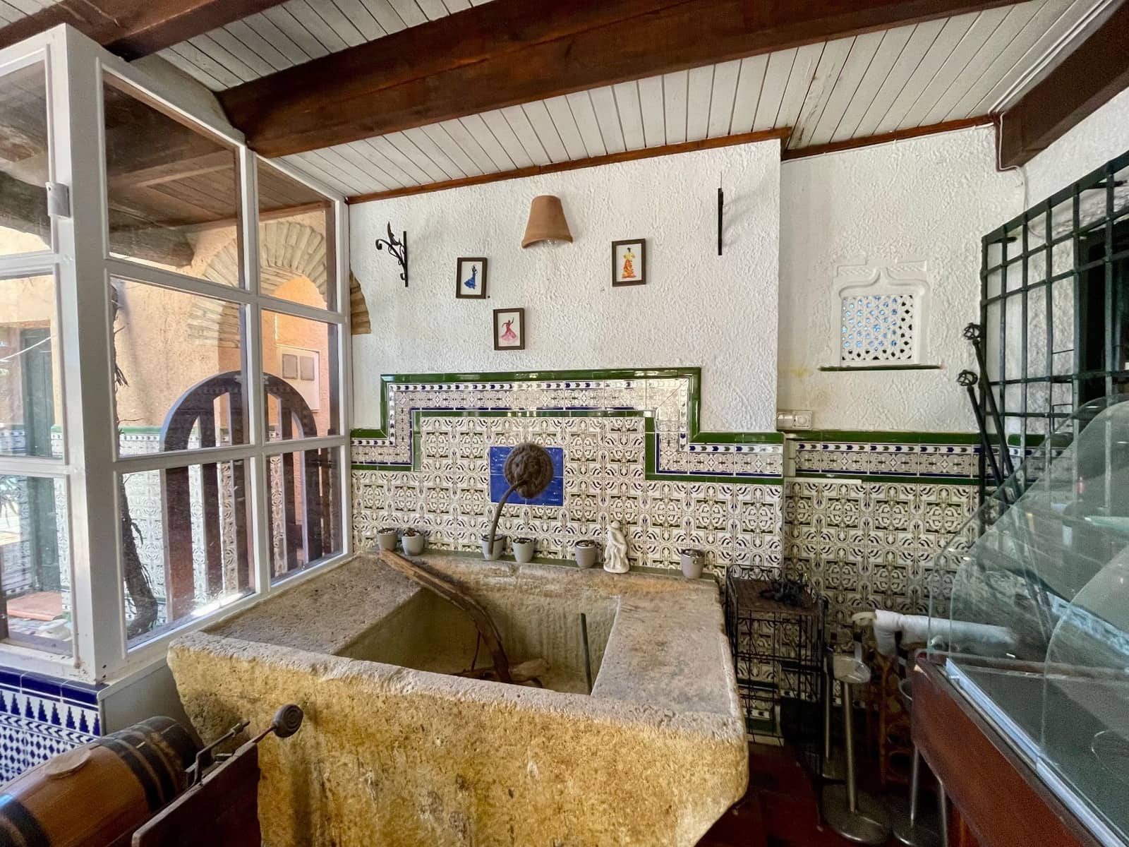 Erhverv til salg i Turre med garage - € 550.000 (Ref: 8866887)