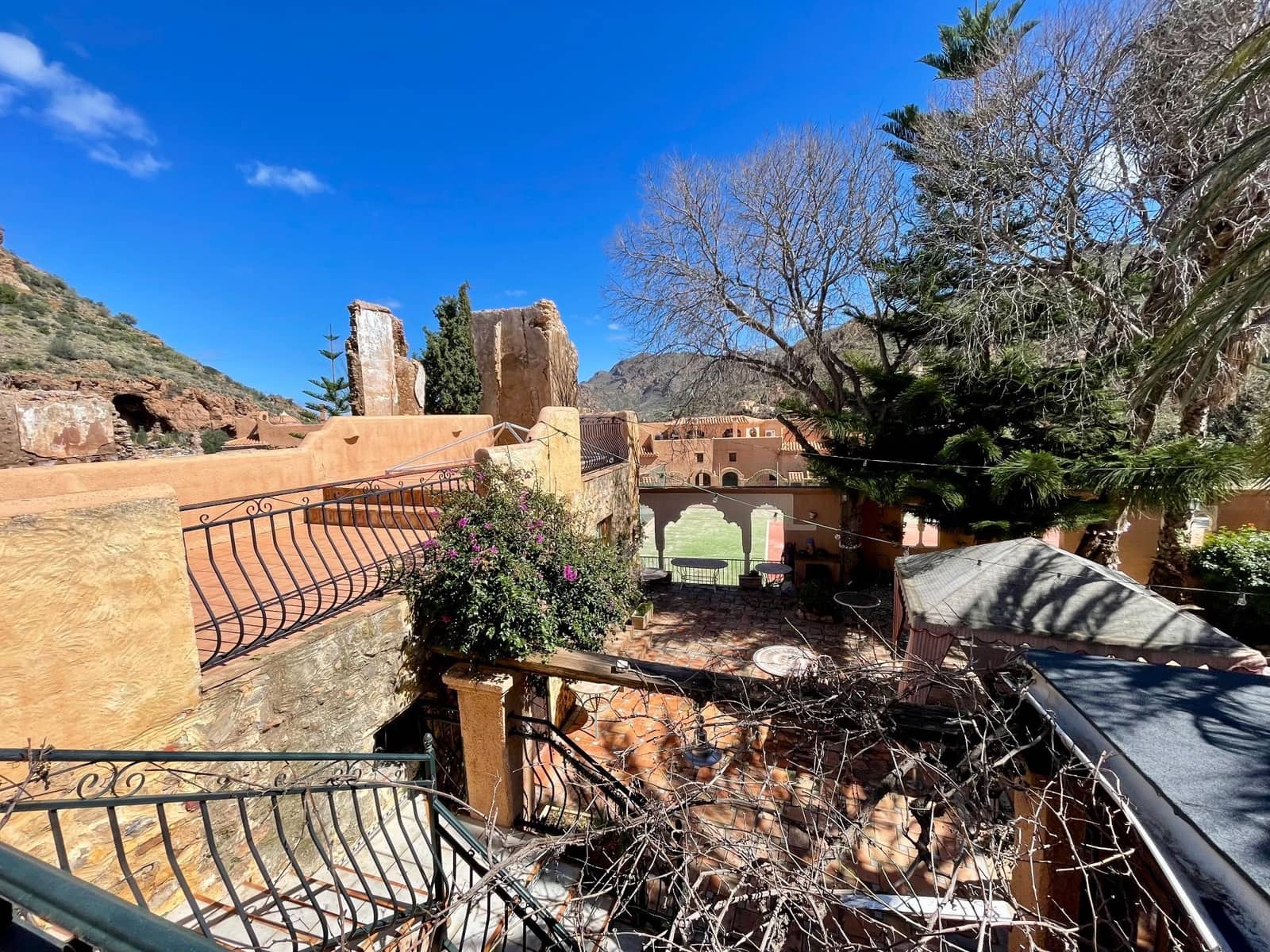 Erhverv til salg i Turre med garage - € 550.000 (Ref: 8866887)