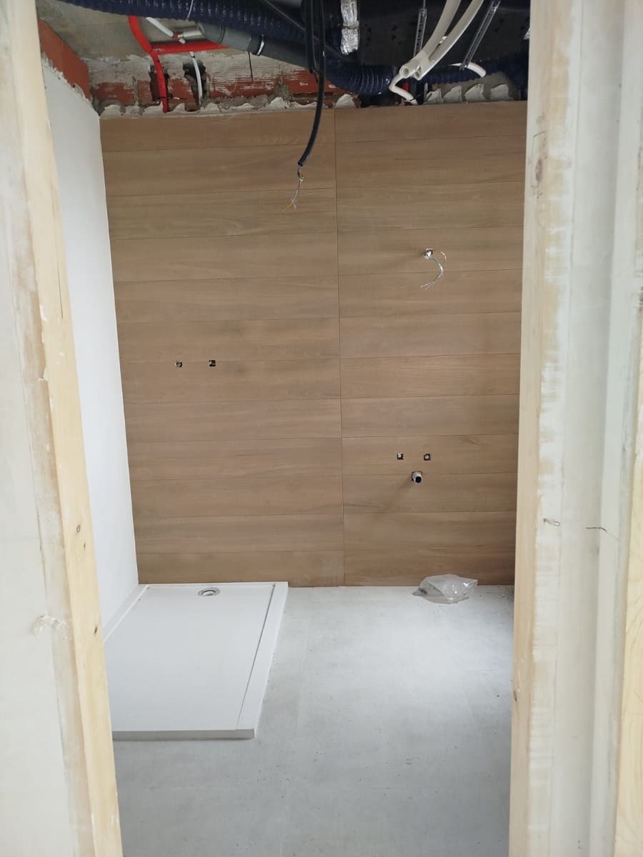 2 soveværelse Semi-Rækkehus til salg i Cox med swimmingpool garage - € 219.000 (Ref: 9004739)