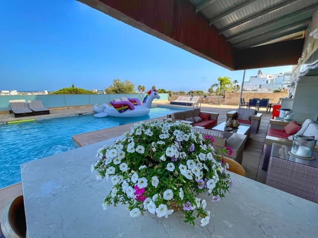 6 slaapkamer Villa te koop in La Marina de la Torre, Mojácar met zwembad garage - € 1.600.000 (Ref: 9325938)