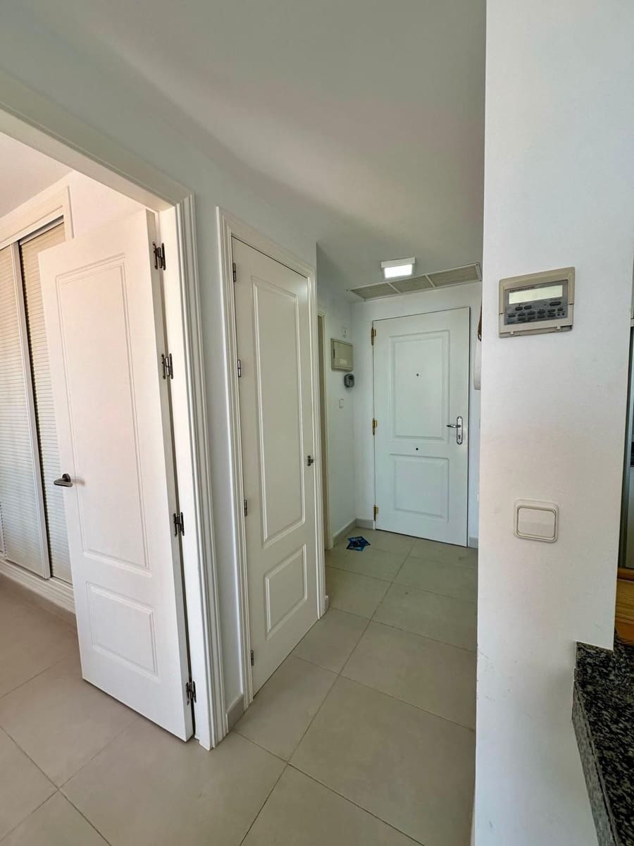 1 soverom Leilighet til salgs i La Marina de la Torre med svømmebasseng garasje - € 145 000 (Ref: 9426883)