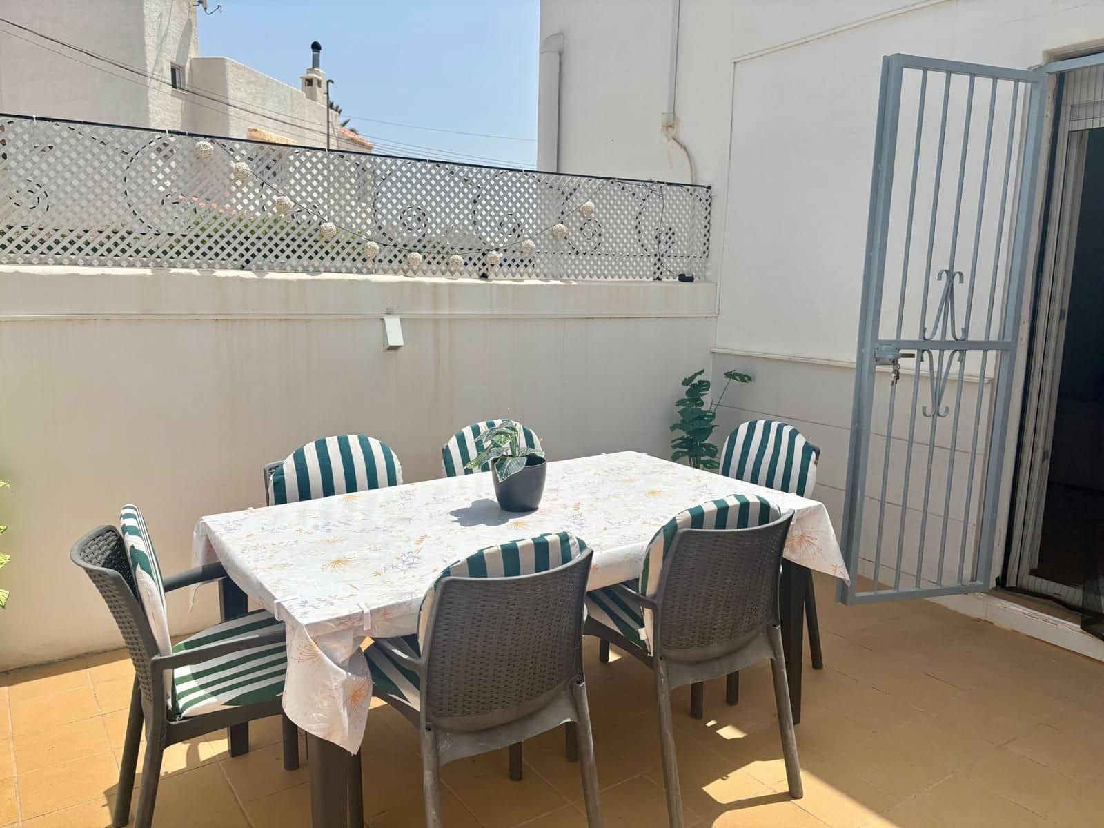Chalet de 4 habitaciones en Mojácar en venta con garaje - 498.000 € (Ref: 9974659)