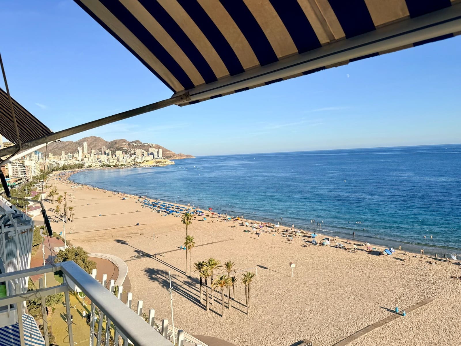 2 slaapkamer Appartement te koop in Benidorm met zwembad garage - € 475.000 (Ref: 10101590)