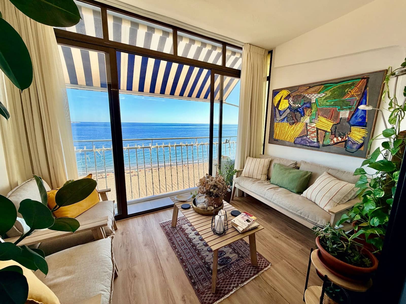 2 slaapkamer Appartement te koop in Benidorm met zwembad garage - € 475.000 (Ref: 10101590)