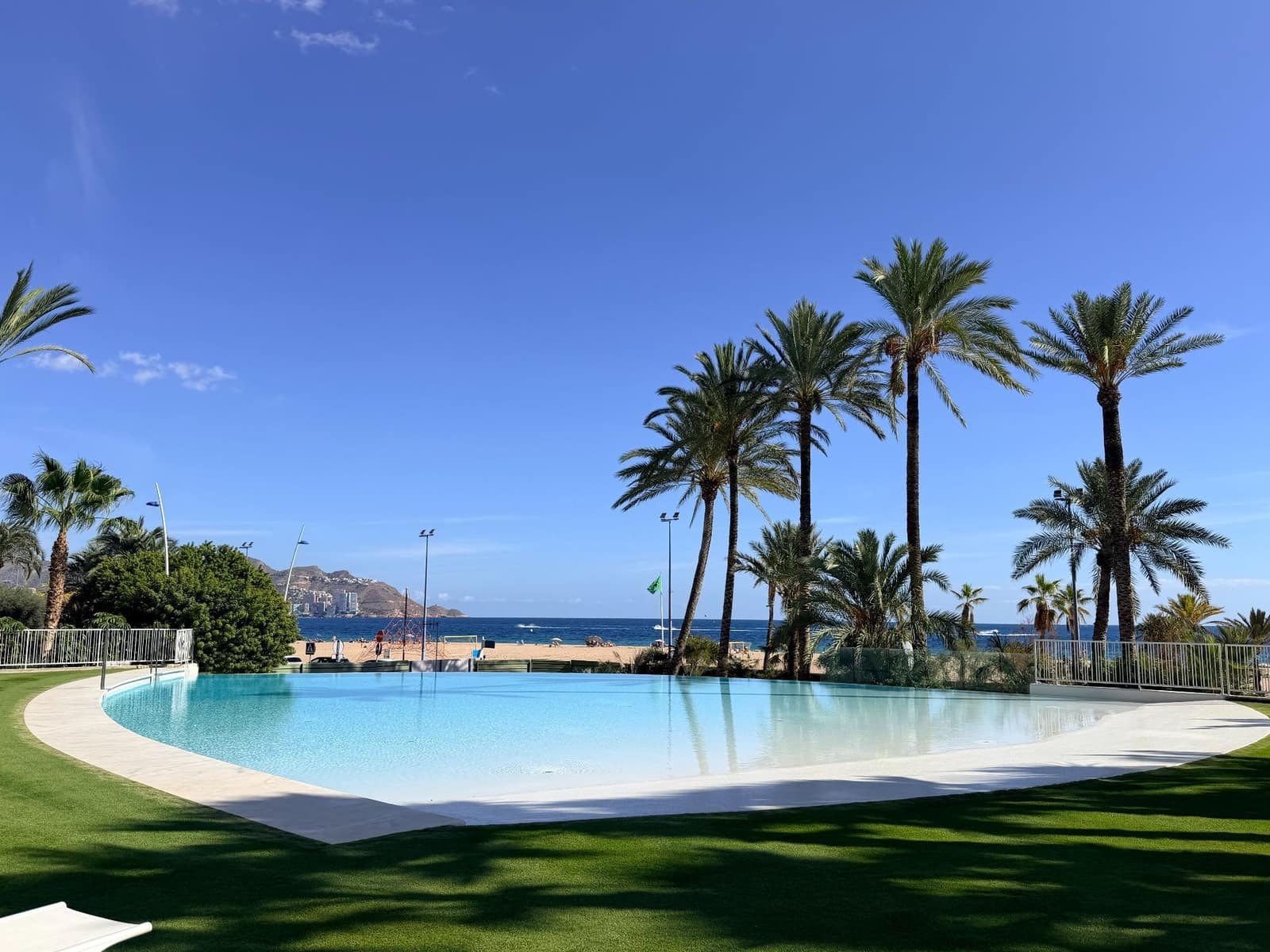 4 chambre Appartement à vendre à Benidorm avec piscine garage - 4 300 000 € (Ref: 10176855)