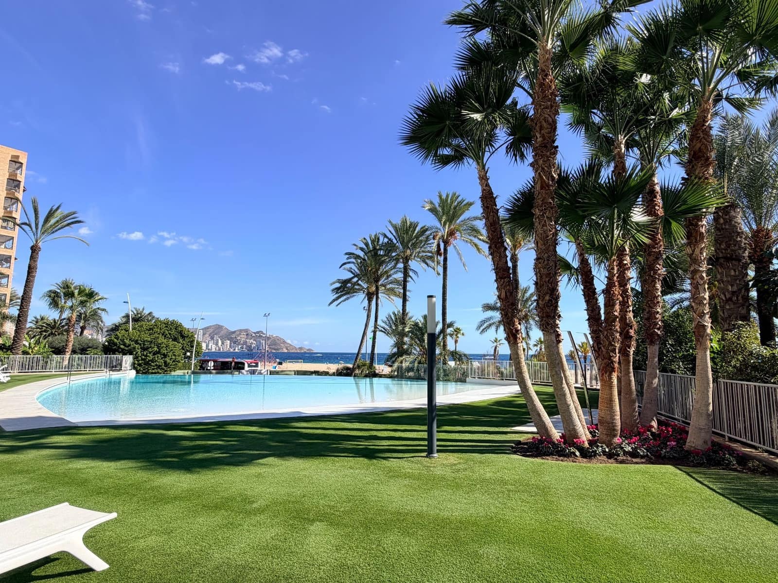 4 chambre Appartement à vendre à Benidorm avec piscine garage - 4 300 000 € (Ref: 10176855)