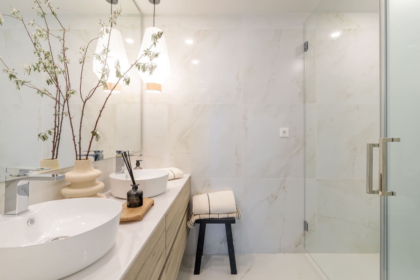 Apartamento de 3 habitaciones en Benidorm en venta con piscina garaje - 973.750 € (Ref: 5484936)