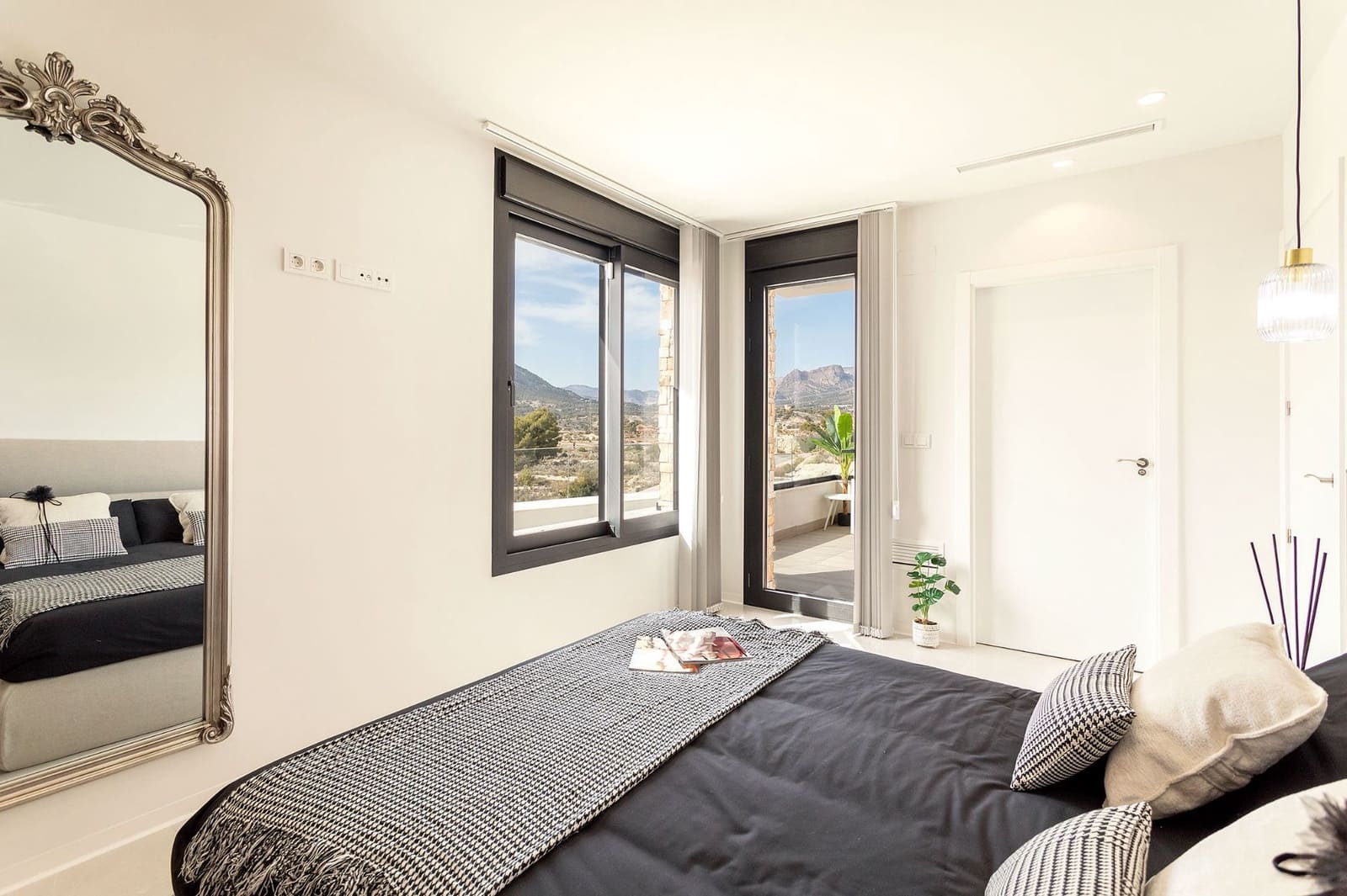 3 bedroom Villa for sale in Finestrat with pool - € 695,000 (Ref: 5484963)