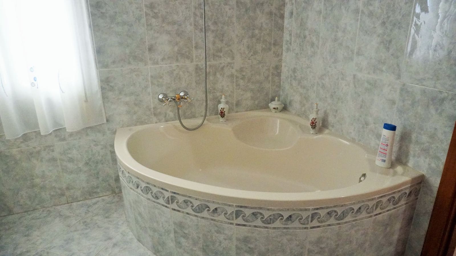 Chalet de 3 habitaciones en La Nucia en venta con garaje - 575.000 € (Ref: 5484967)