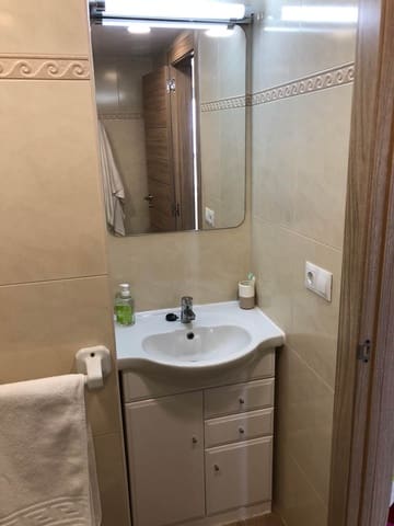 4 bedroom Apartment for sale in Benidorm with garage - € 590,000 (Ref: 5493092)