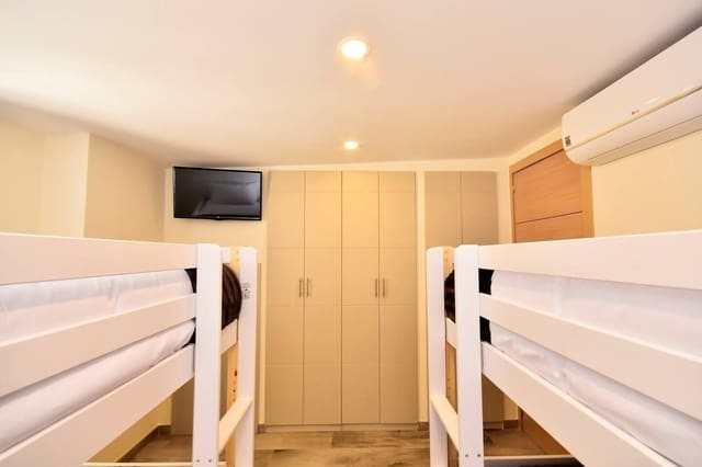 4 makuuhuone Huoneisto myytävänä paikassa Benidorm mukana 
autotalli - 750 000 € (Ref: 5493093)