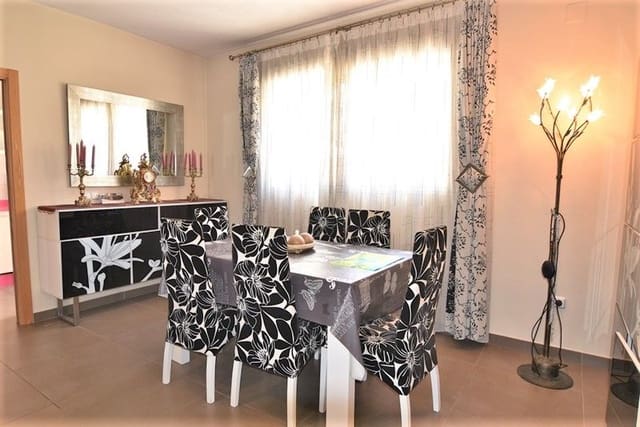 3 bedroom Villa for sale in Playa Poniente, Benidorm with garage - € 420,000 (Ref: 5842310)