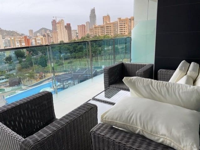 2 slaapkamer Appartement te huur in Benidorm met zwembad garage - € 1.990 (Ref: 6208968)