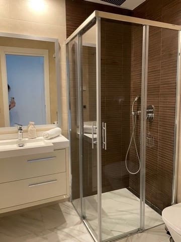 2 makuuhuone Huoneisto vuokrattavana paikassa Benidorm mukana uima-altaan 
autotalli - 1 800 € (Ref: 6208968)