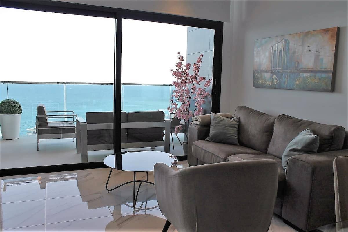 2 bedroom Apartment for rent in Benidorm with pool garage - € 2,500 (Ref: 6208969)