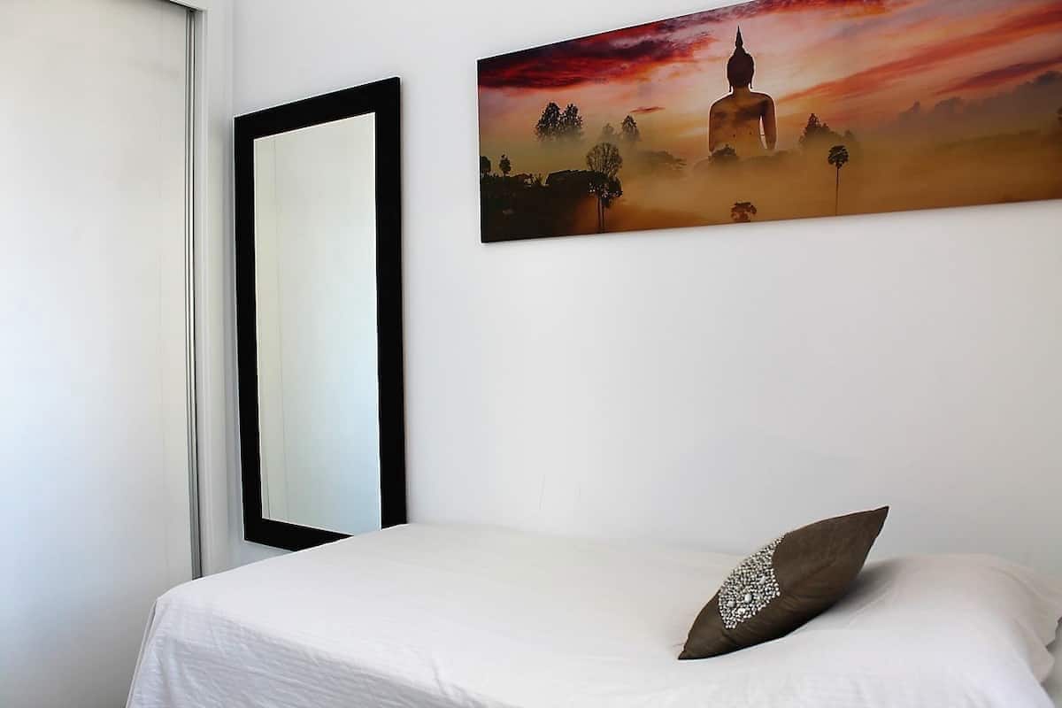 2 bedroom Apartment for rent in Benidorm with pool garage - € 2,500 (Ref: 6208969)