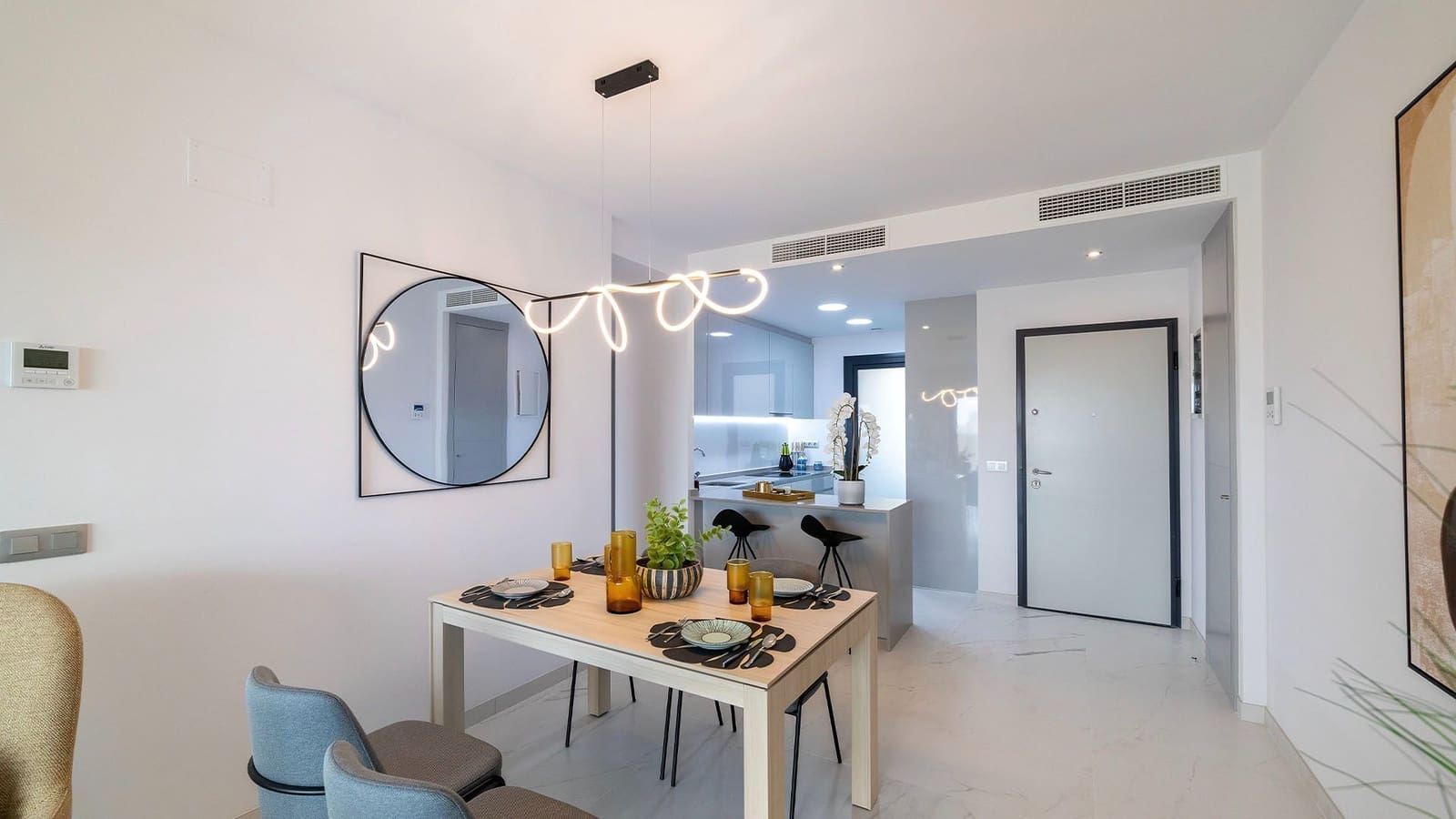 3 Zimmer Apartment zu verkaufen in Benidorm mit Pool Garage - 1.019.000 € (Ref: 6383047)