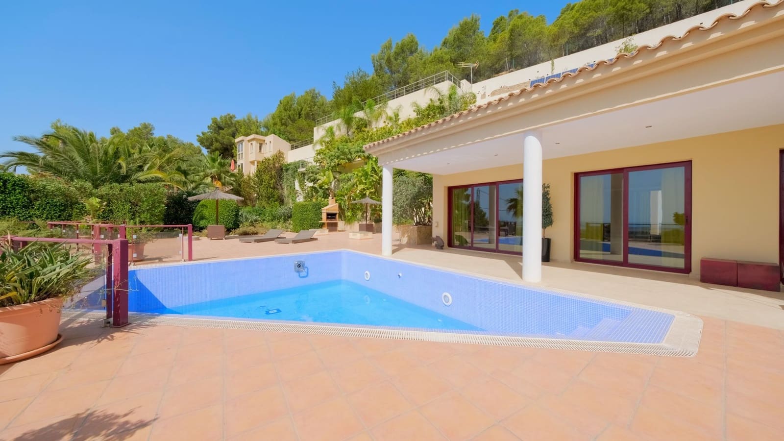 6 bedroom Villa for sale in Altea with pool garage - € 2,400,000 (Ref: 6493474)
