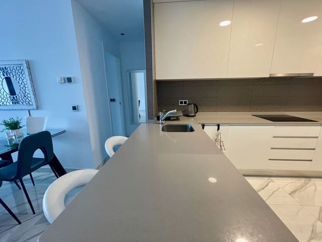 2 bedroom Apartment for rent in Benidorm with pool garage - € 2,000 (Ref: 6996802)