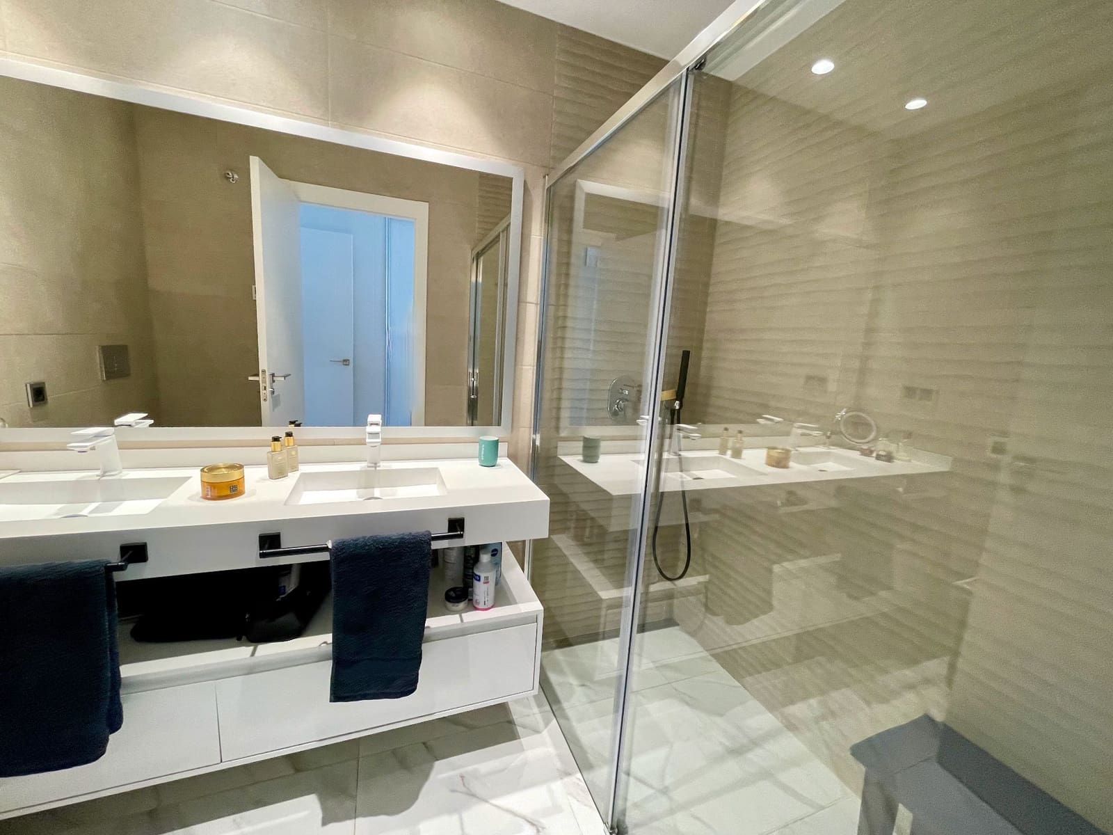 2 camera da letto Appartamento da affittare in Benidorm con piscina garage - 2.000 € (Rif: 7068468)