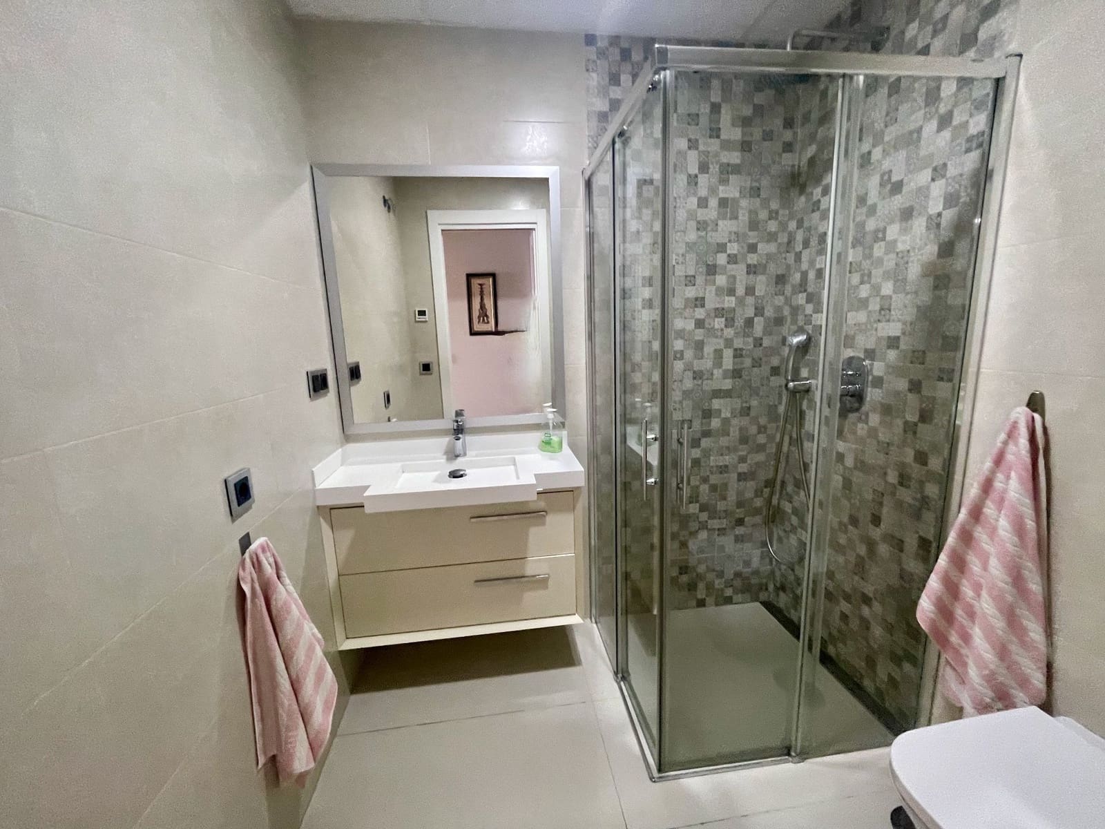 2 soveværelse Lejlighed til leje i Benidorm med swimmingpool garage - € 1.900 (Ref: 7167734)