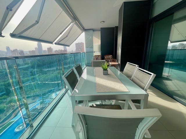 2 bedroom Apartment for rent in Benidorm with pool garage - € 1,900 (Ref: 7167734)