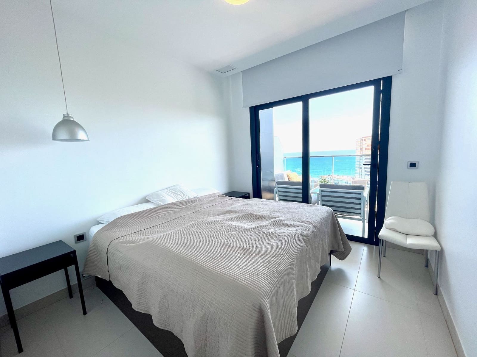 2 Zimmer Apartment zu vermieten in Benidorm mit Pool Garage - 2.000 € (Ref: 7346775)