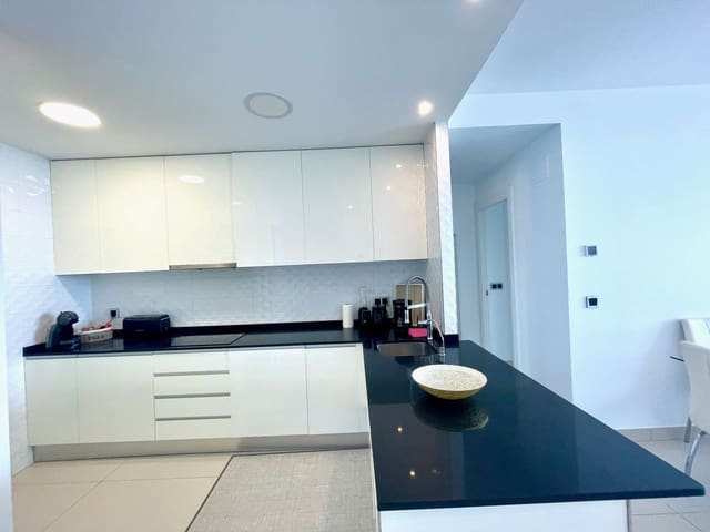 2 Zimmer Apartment zu vermieten in Benidorm mit Pool Garage - 2.000 € (Ref: 7346775)