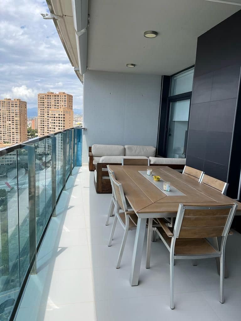 4 bedroom Apartment for sale in Benidorm with pool garage - € 1,200,000 (Ref: 7622546)