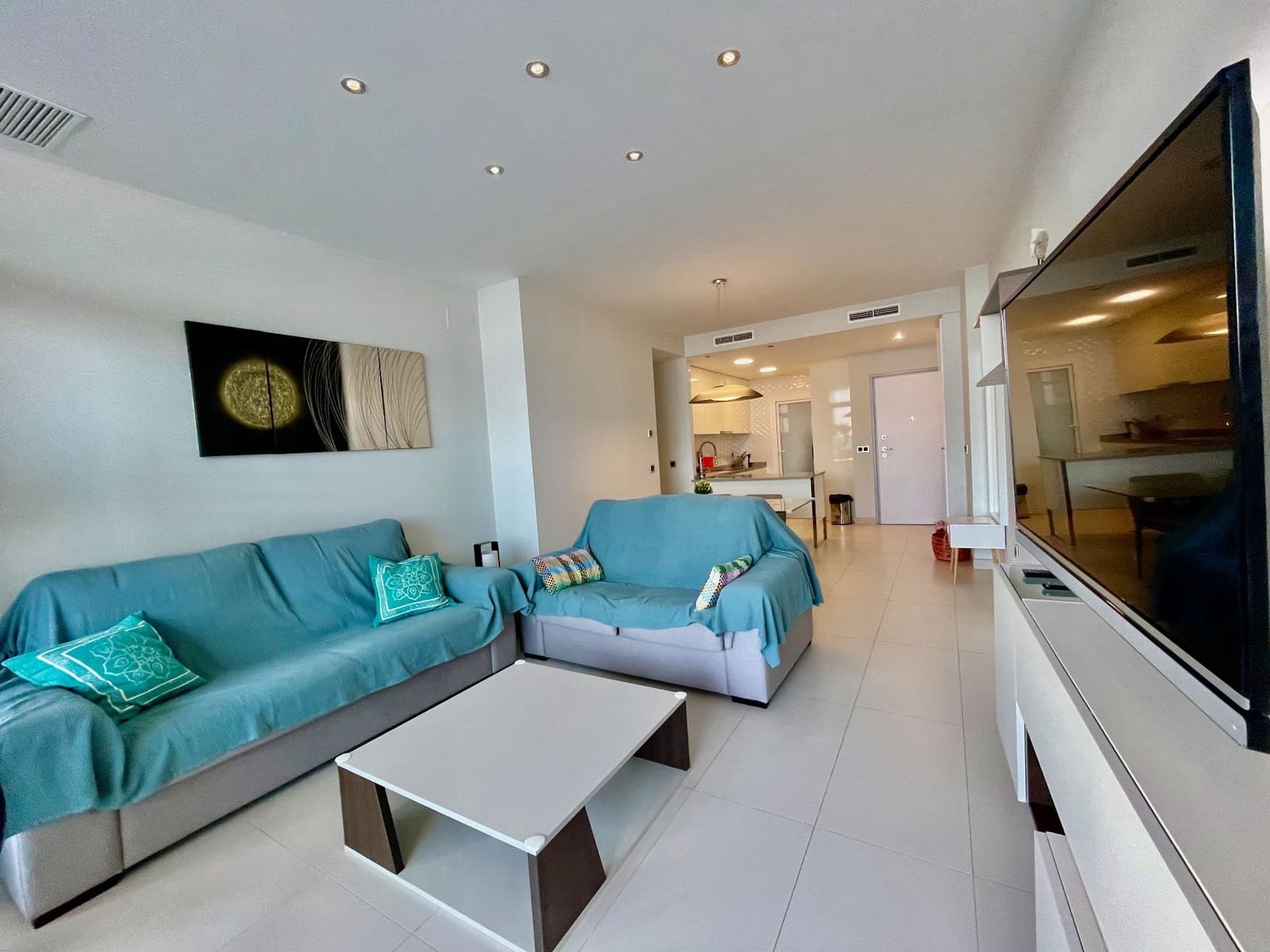 Apartamento de 2 habitaciones en Benidorm en alquiler con piscina garaje - 2.700 € (Ref: 7748442)