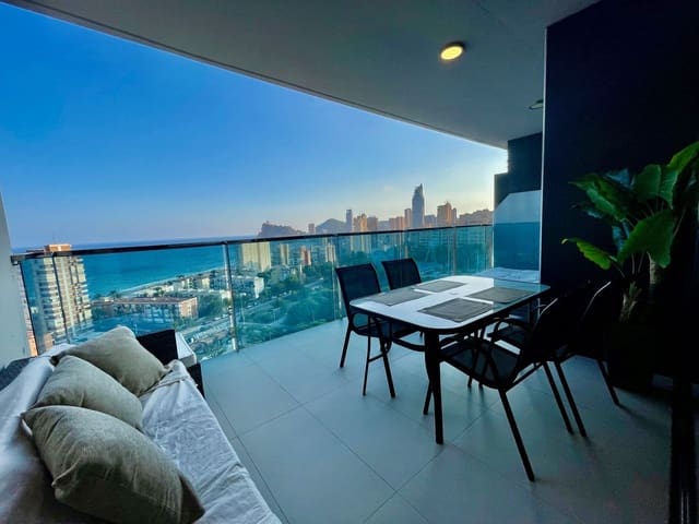 Apartamento de 2 habitaciones en Benidorm en alquiler con piscina garaje - 2.700 € (Ref: 7748442)