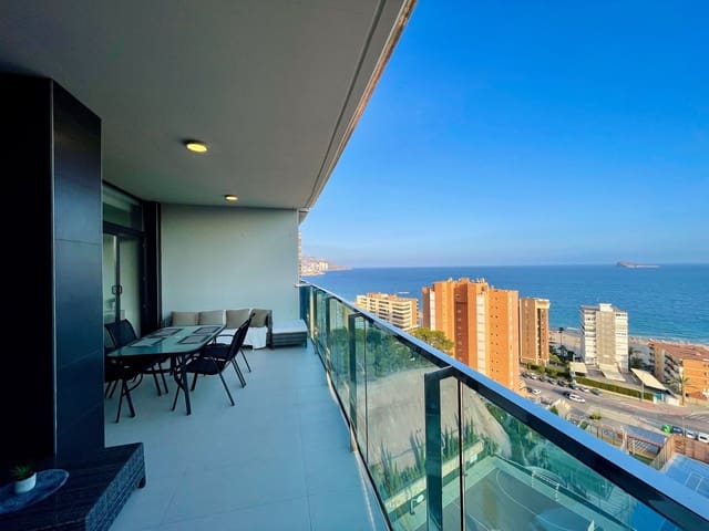 Apartamento de 2 habitaciones en Benidorm en alquiler con piscina garaje - 2.700 € (Ref: 7748442)