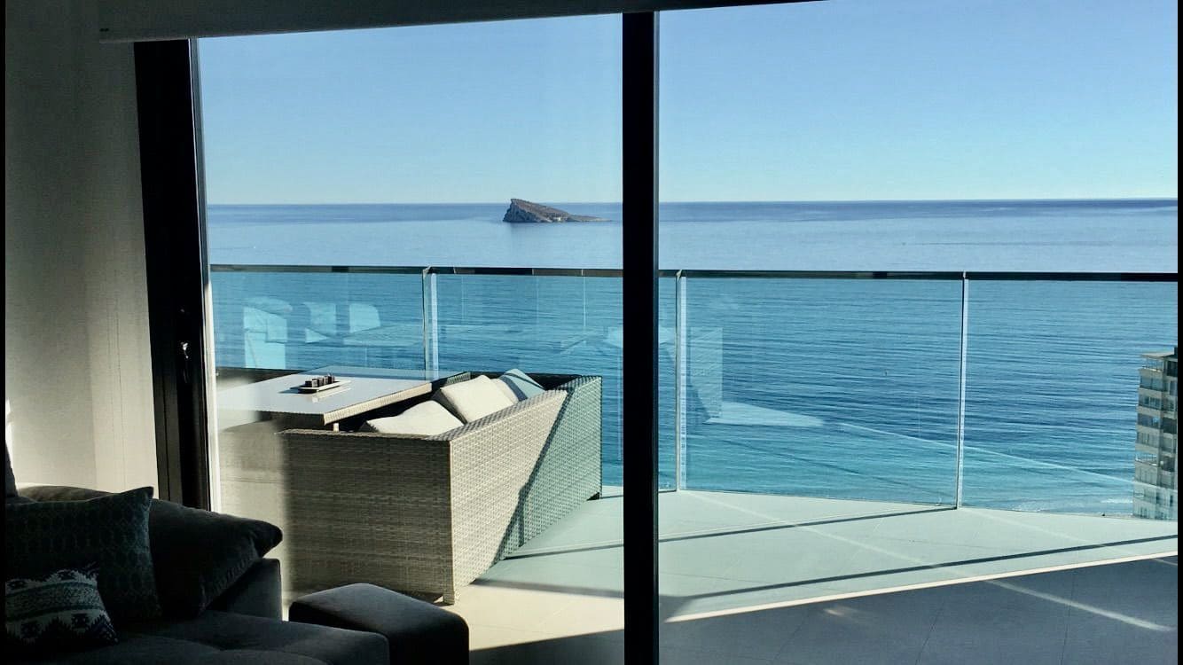 Appartement de 3 chambres à louer à Benidorm avec piscine garage - 2 500 € (Ref: 7934431)