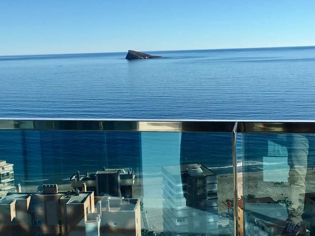 Appartement de 3 chambres à louer à Playa Poniente, Benidorm avec piscine garage - 2 500 € (Ref: 7934431)