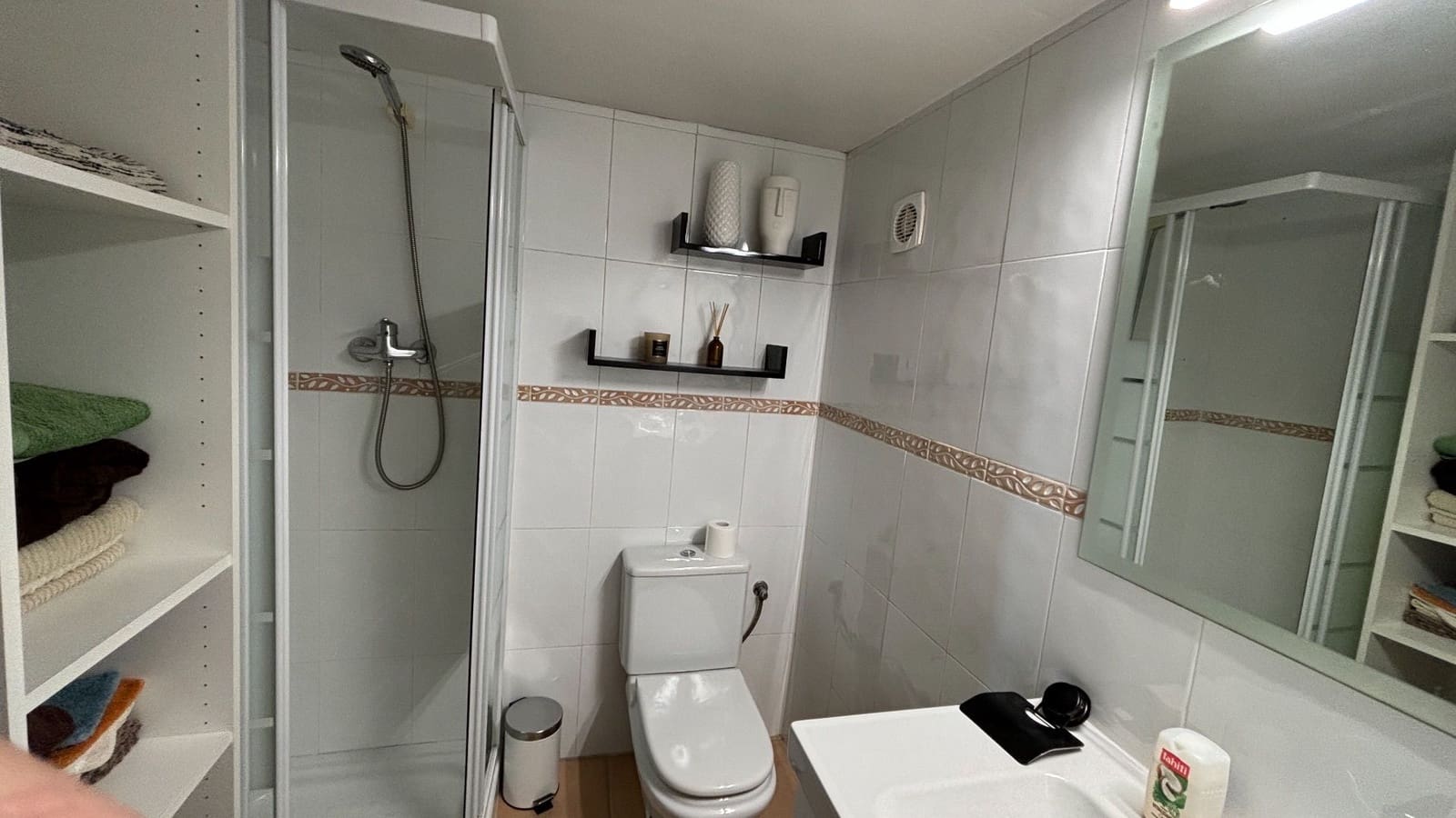 5 bedroom Villa for sale in La Nucia with garage - € 775,000 (Ref: 8079550)