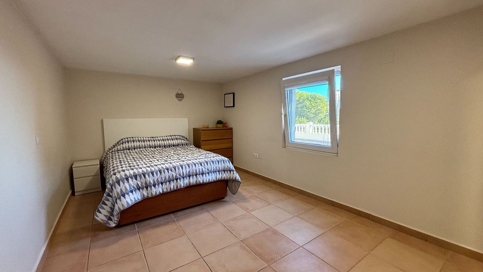 5 bedroom Villa for sale in La Nucia with garage - € 775,000 (Ref: 8079550)